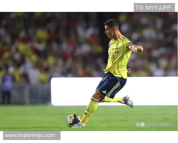 足球传奇倒钩之王是谁 足球球星倒钩进球背后的故事与荣耀